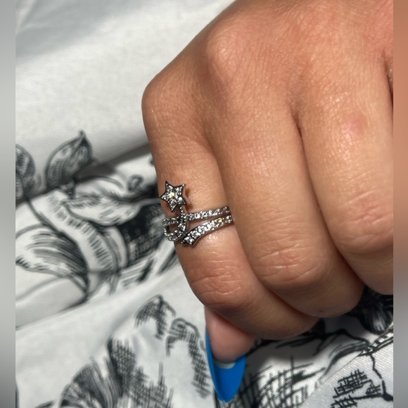 - ⭐️Sterling Silver Shooting Star Motif pave-set w/round brilliant cut CZ … - Picture 10 of 16